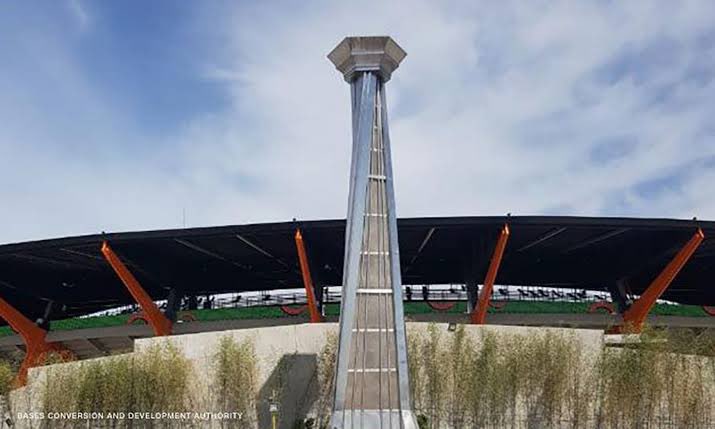 We still havent forgetten how you squandered 50 million for this garbage, Allan. Dapat sayo kinukulong din. 

SIT DOWN.