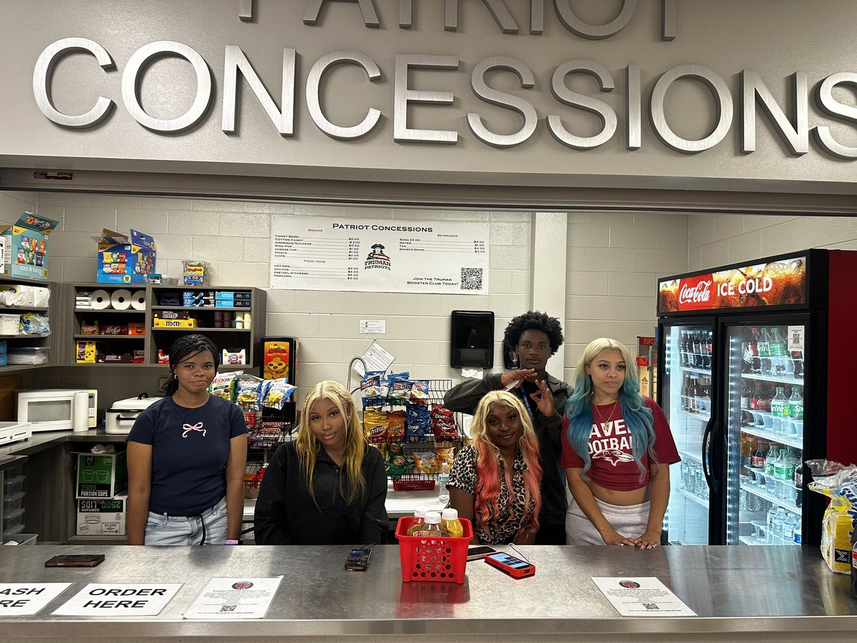 Becky Lyle tweet media