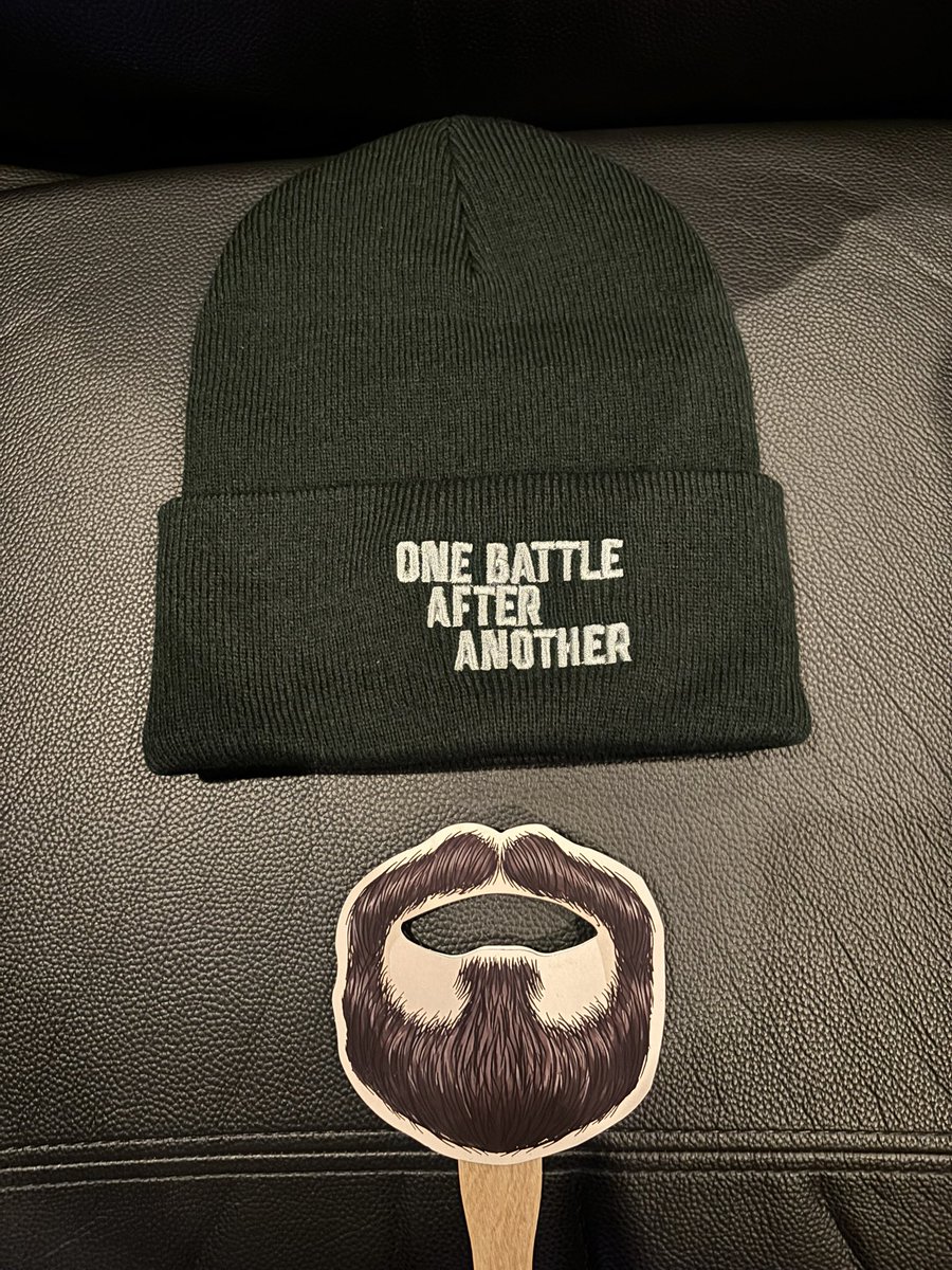 THANK YOU <a href="/warnerbros/">Warner Bros.</a> for hosting the Chicago premiere of <a href="/onebattlemovie/">One Battle After Another</a> !  Incredible vibes and some really fun promo ideas.  

Movies don’t get bigger…

#OneBattleAfterAnother #LeonardoDiCaprio #paulthomasanderson #beniciodeltoro #seanpenn #reginahall #teyanataylor