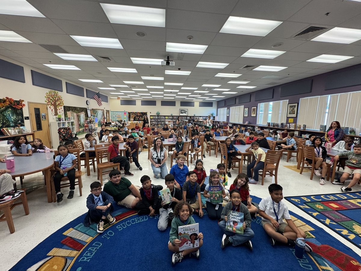 🌟 Belvedere Elementary welcomed award-winning author Alexandra Alessandri for Voces de Sueños! Students explored culture and creativity through reading and writing. 📖📝 #HHM #VocesDeSueños <a href="/BelvedereBees/">Belvedere Elementary</a> <a href="/apalessandri/">🌺 Alexandra Alessandri (updates only) 🌺</a> <a href="/PBCSDEspanol/">Distrito Escolar PBC</a> <a href="/0316_ally/">ミ★Allyson B. Gacharná, Ed.S.★彡</a>