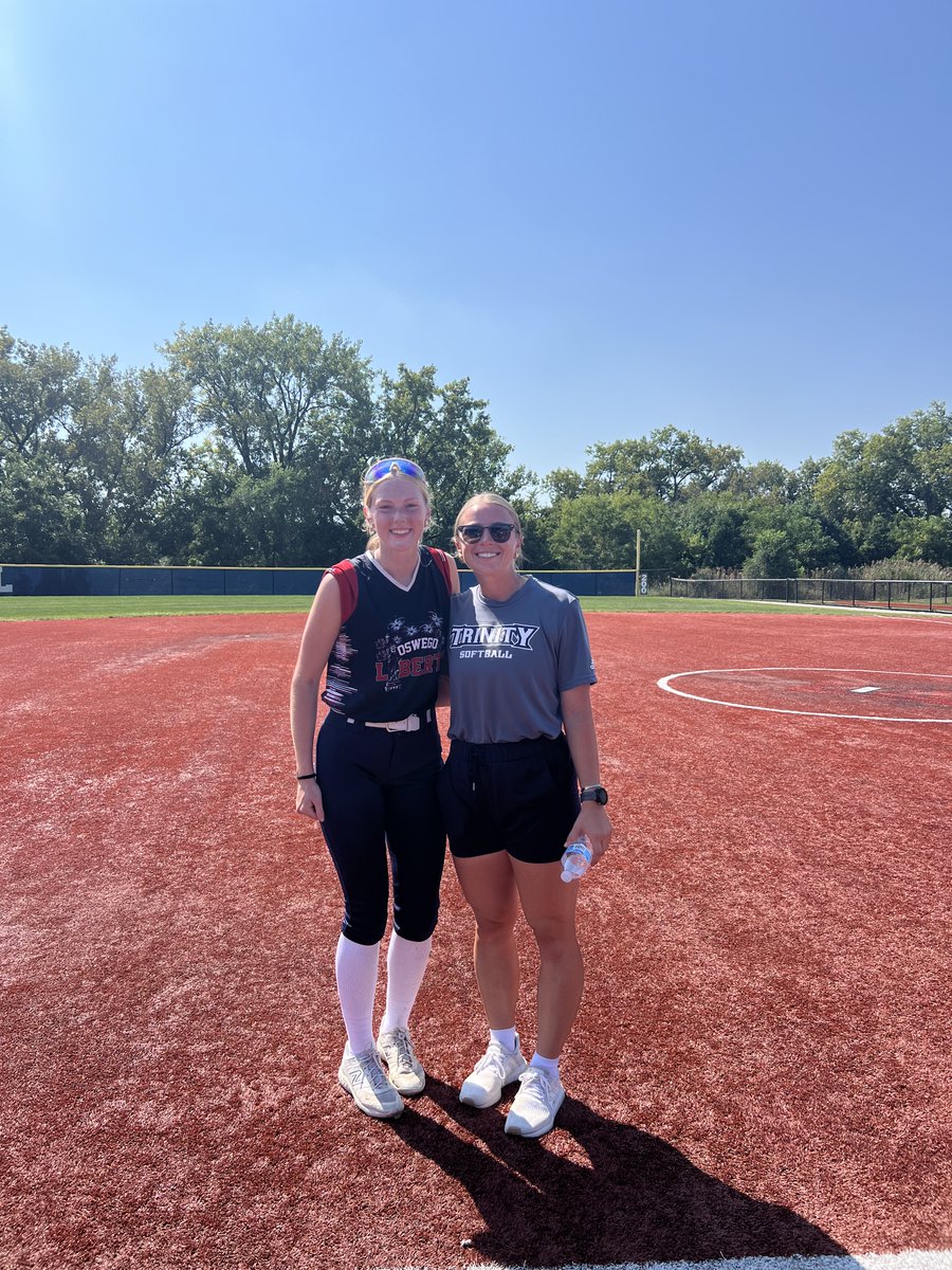 This past Sunday, I had the pleasure of attending a camp for <a href="/TrollsSoftball/">Trinity Christian Softball</a> with <a href="/faith_hagerty13/">Faith Hagerty</a>! We had a great experience learning new drills and tips, meeting the coaches and players, and the countless helpful Q &amp; A's offered! <a href="/elister22/">Ellie Manderfeld</a> 
Go trolls! 🧌