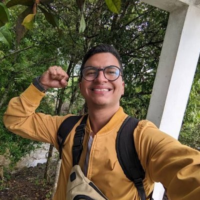 #URGENTE 
Familiares del defensor de #ddhh, Pedro Hernández denuncian desaparición forzada, luego de que presuntos funcionarios de la PNB lo interceptaran la tarde de hoy #16Sep 

Pedro en 2020 denunció acoso judicial por su labor 

#DondeEstaPedro