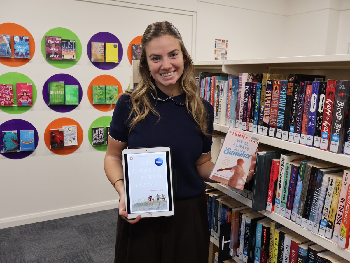 MacquarieRegLib's tweet image. Are you team Conrad or Jeremiah? Or maybe even team Benito? 🌞

To prepare for the season finale tonight, come to Macquarie Regional Library or use your library card on BorrowBox or indyreads to see where it all began. 📚