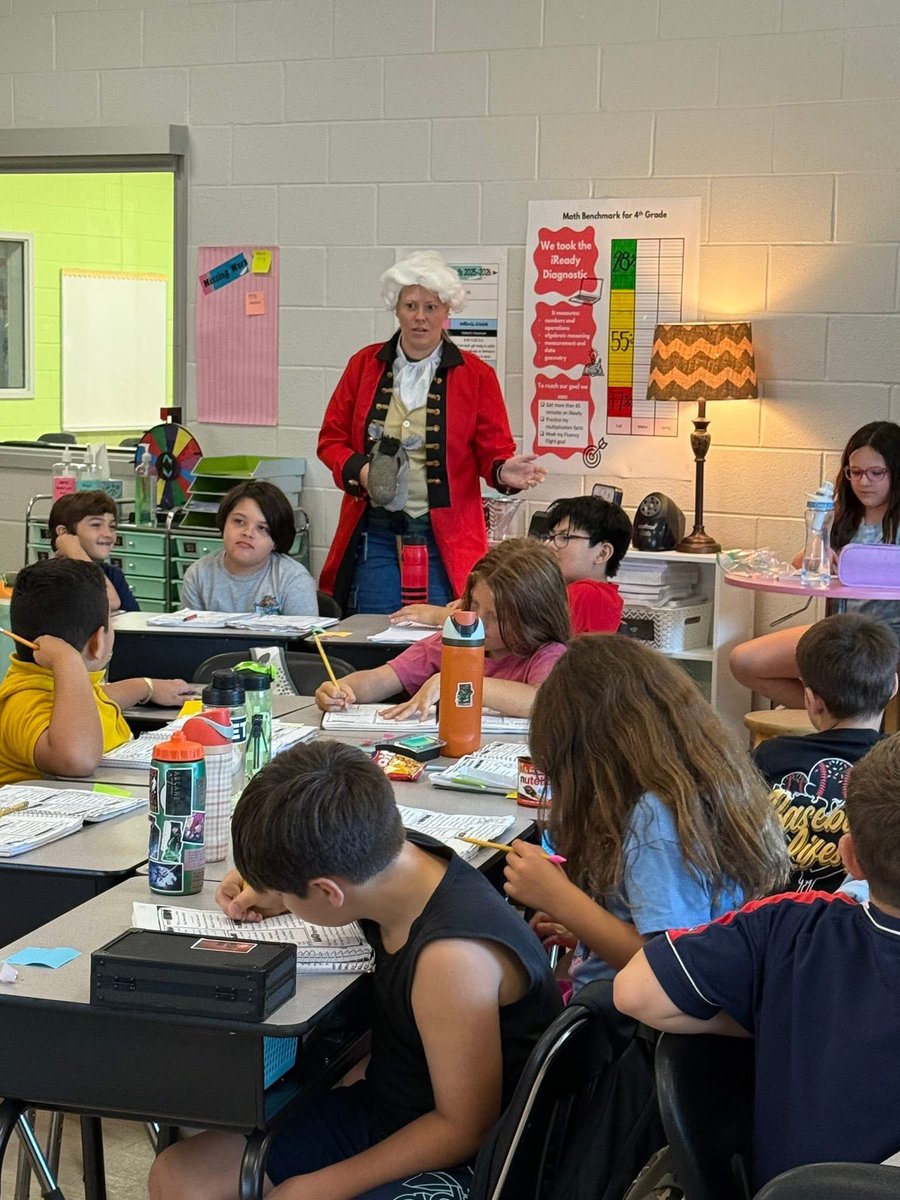 FreeHomeES's tweet image. Our 4th graders are diving into the Revolutionary War, and Mrs. Savage is bringing history to life!
#FreeHomeRockets #AmericanHistory #MakingLearningFun