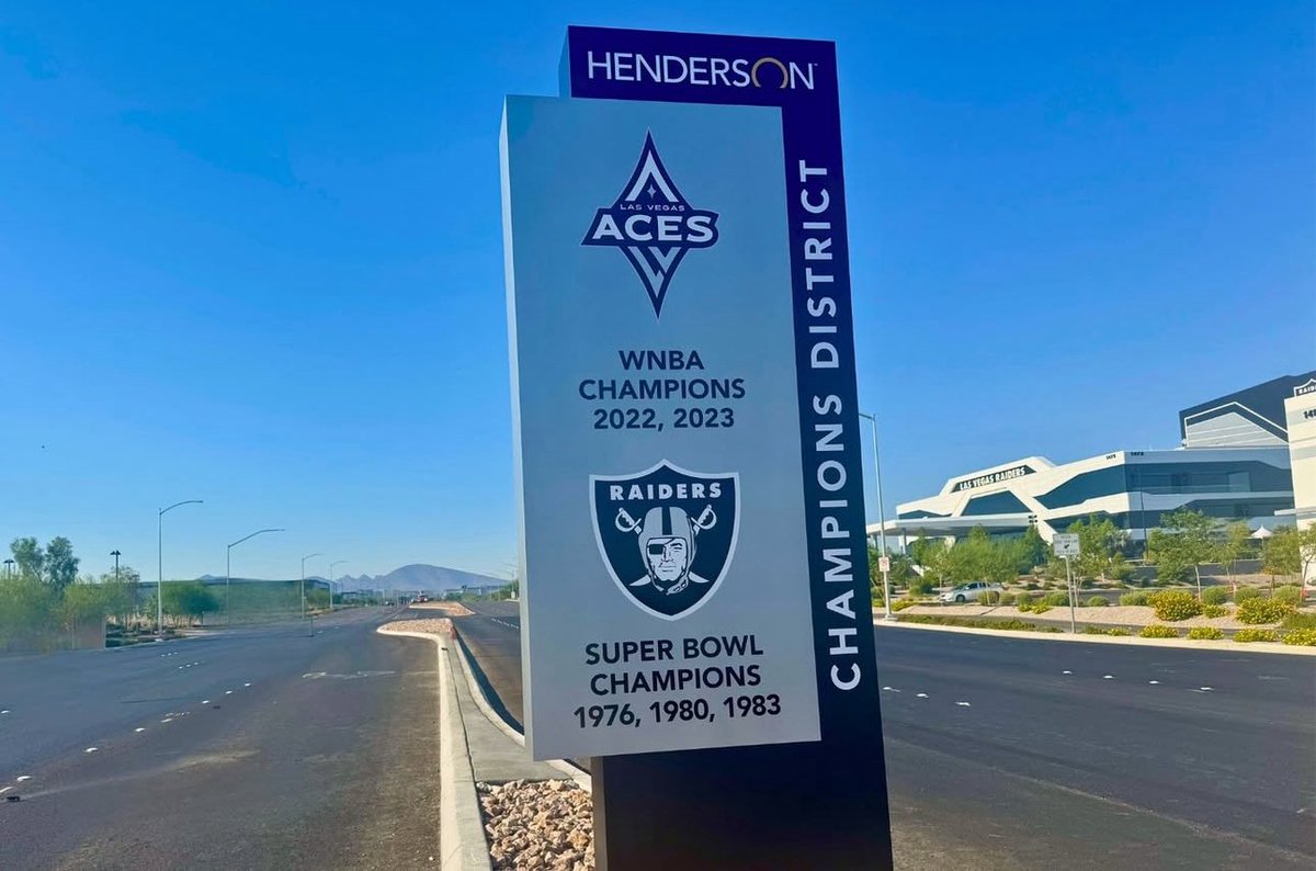 702MEMES tweet media