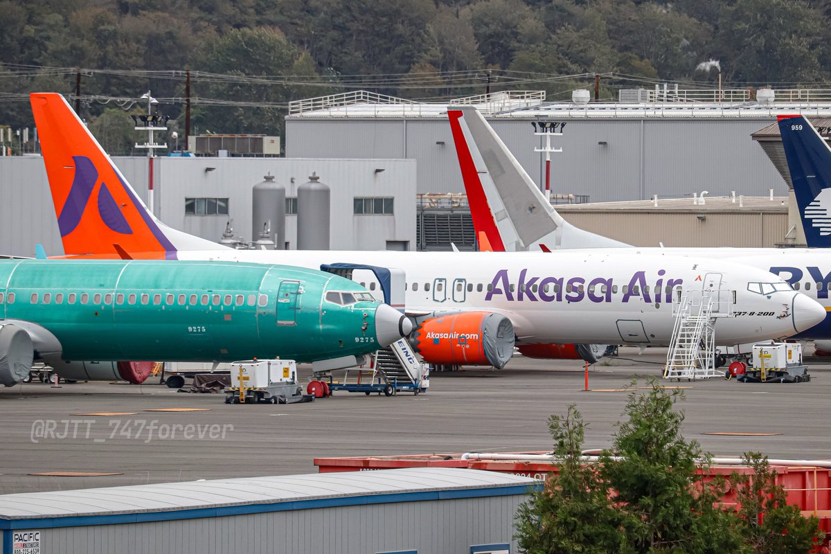 先日のボーイングフィールド① 空港外周から色々なMAXが！ Boeing 737