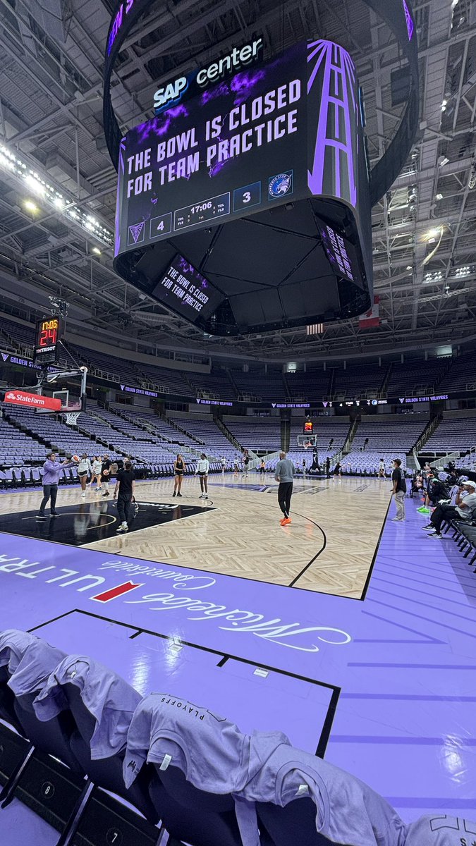 Ballhalla South <a href="/SAPCenter/">SAP Center</a>