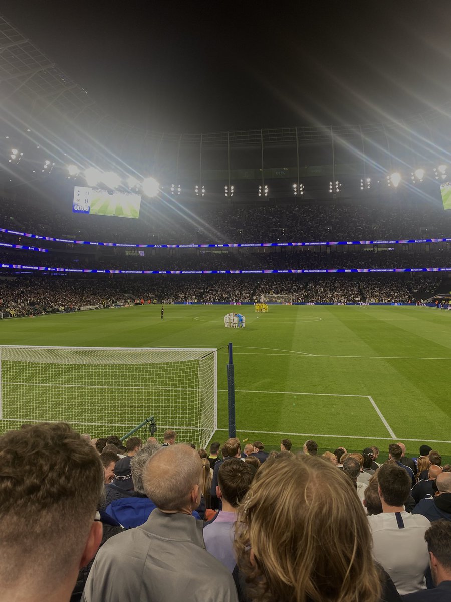 _axhton_c's tweet photo. Awful watch but at least we got to witness #Xaviball https://t.co/EwISTY6Ad9