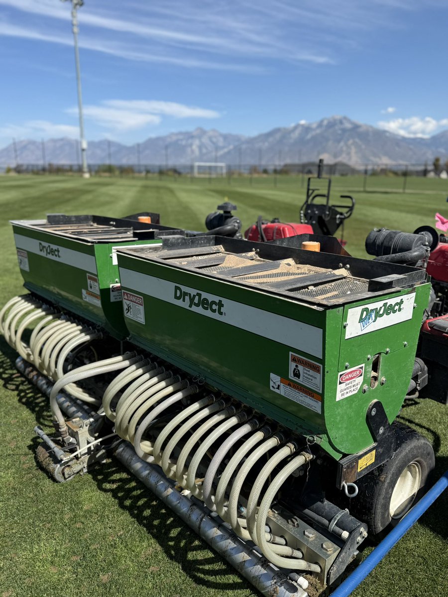 JaxsonWebb3's tweet photo. Thanks to @fleming_jerry and his crew for coming out to our facility and getting a Dry Ject on our fields! https://t.co/e9INTfaVcG