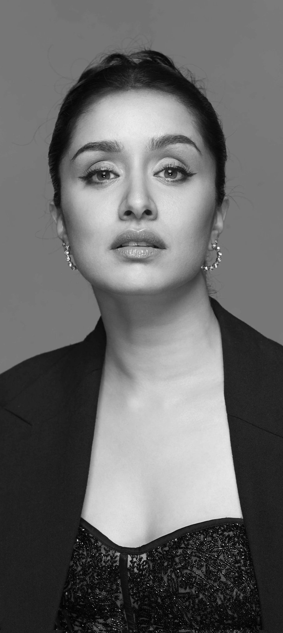 Shraddha Kapoor, face closeups, 4K wallpapers, HD portraits, Bollywood actress, stunning looks, celebrity wallpapers, download free, desktop backgrounds, mobile wallpapers