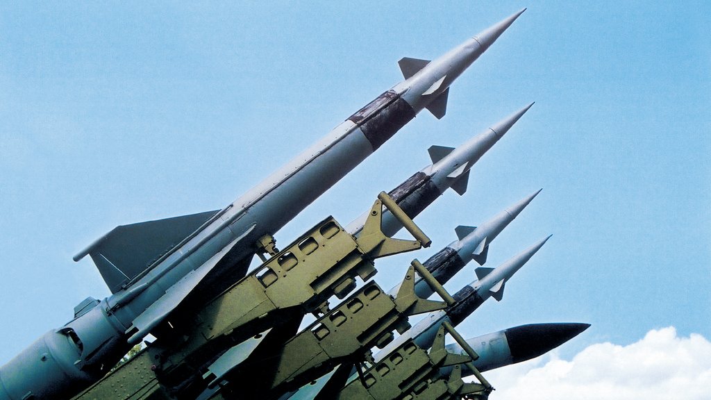 As funeral services are held for 31 Yemeni journalists reportedly killed last wk in Israeli airstrikes in Sanaa, we re-visit expert analysis of the Houthi solidarity campaign with Palestine ⤵️ 
nepf.org.au/index.php/are-… #Israel #Yemen #Houthis #Gaza #Palestine