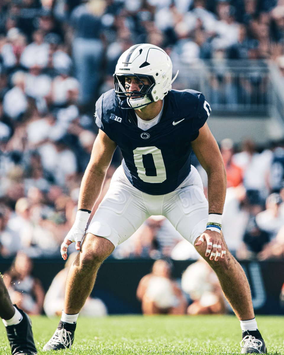 Want 2 take time 2 wish a member of OUR FAMILY Happy B-Day, @Dominic_Deluca9 (<a href="/WyomingAreaAthl/">Wyoming Area Athletics</a>), hope u have a great day &amp; a better year! #PSUnrivaled #107kStrong #WeAreFamily