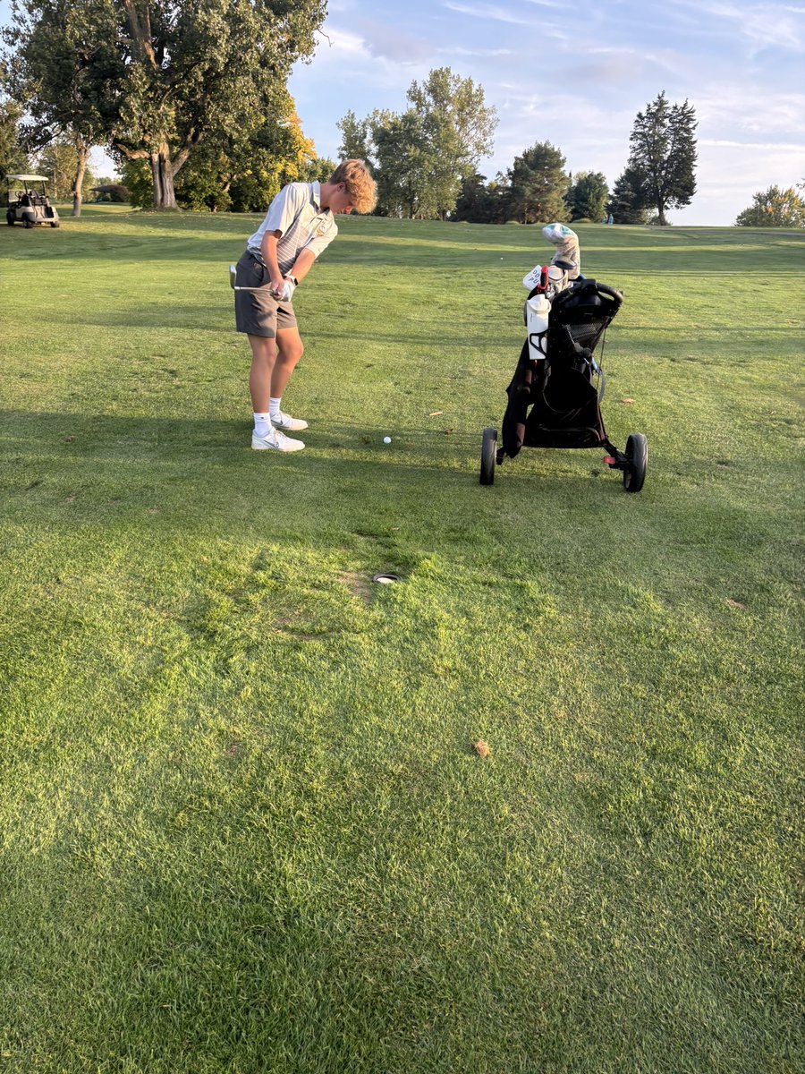 RVHS Viking Golf tweet media
