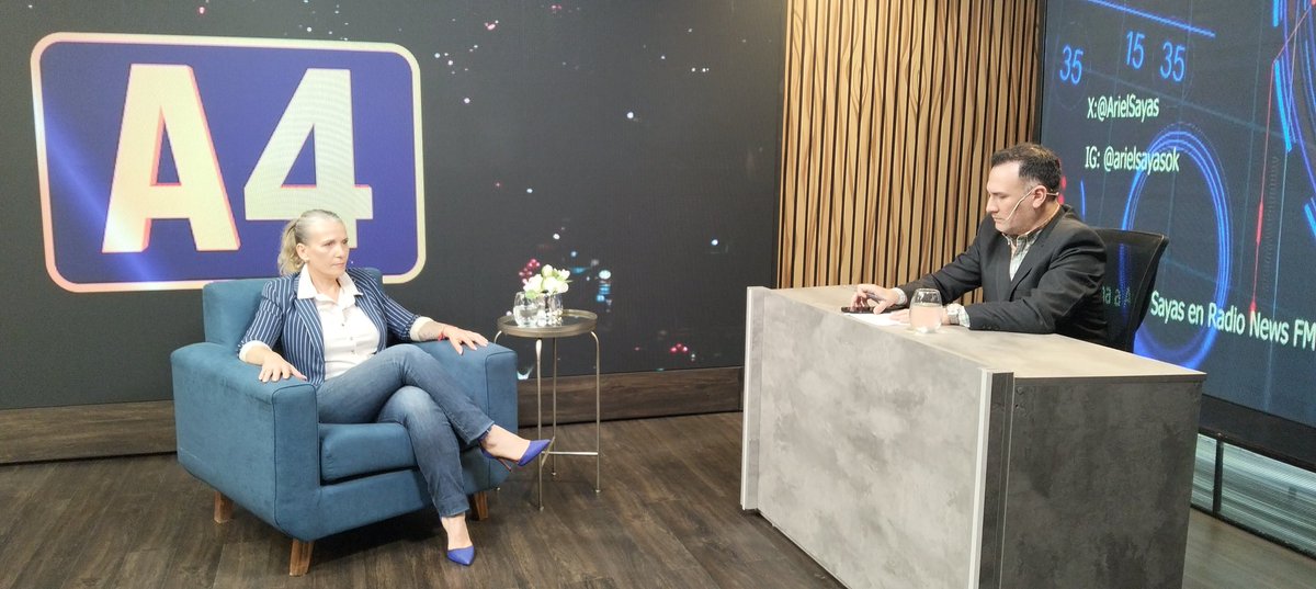 Soledad Ruiz (@sol_ku) on Twitter photo #Ahora en vivo <a href="/ArielSayas/">Ariel Sayas</a> junto a <a href="/SilviaRisko/">SilviaRisko 💚💜</a> <a href="/RitaFlores/">RitaFlores</a> #Denuncias #Violencia en #Actualidad4 #CanalCuatroPosadas #Ahora en vivo <a href="/ArielSayas/">Ariel Sayas</a> junto a <a href="/SilviaRisko/">SilviaRisko 💚💜</a> <a href="/RitaFlores/">RitaFlores</a> #Denuncias #Violencia en #Actualidad4 #CanalCuatroPosadas