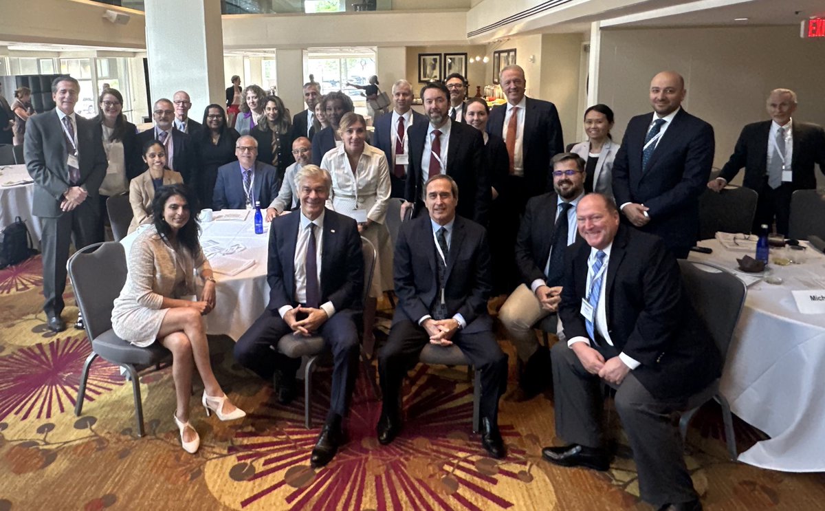 VascularSVS's tweet image. The SVS Advocacy &amp;amp; Leadership Conference united vascular surgery leaders to strengthen their voice &amp;amp; impact. Their continued efforts on #CapitolHill will help champion the future of #VascSurg. Thank you to everyone that attended!