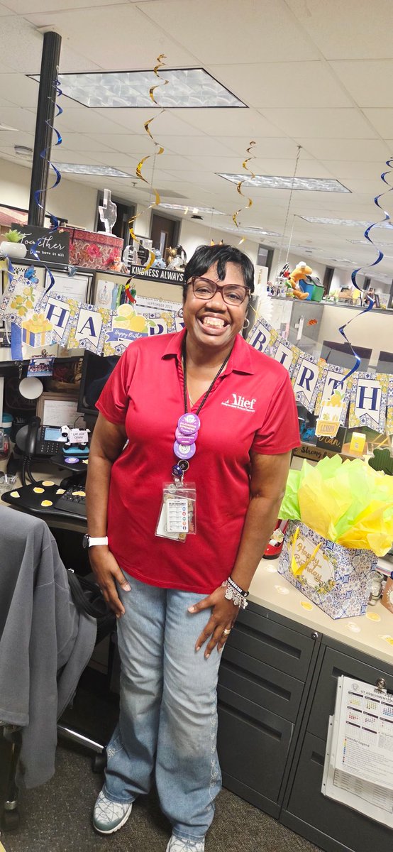 Happiest of Birthdays to the wonderful Mrs. Polk!! 

Thank you for your dedication to our students and to Alief ISD!!