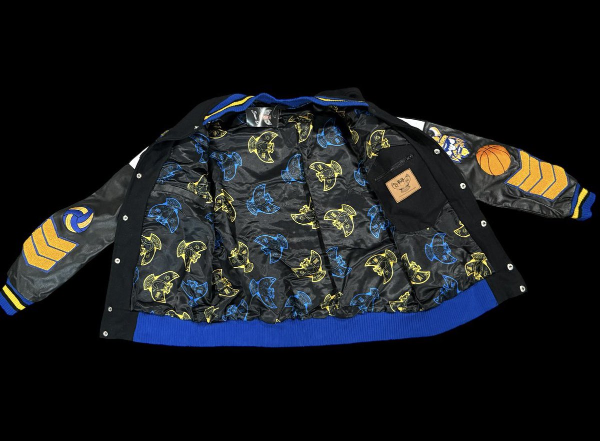 Seven12Jackets's tweet photo. Inside lining always going crazy .. https://t.co/wwNmHCKEEX