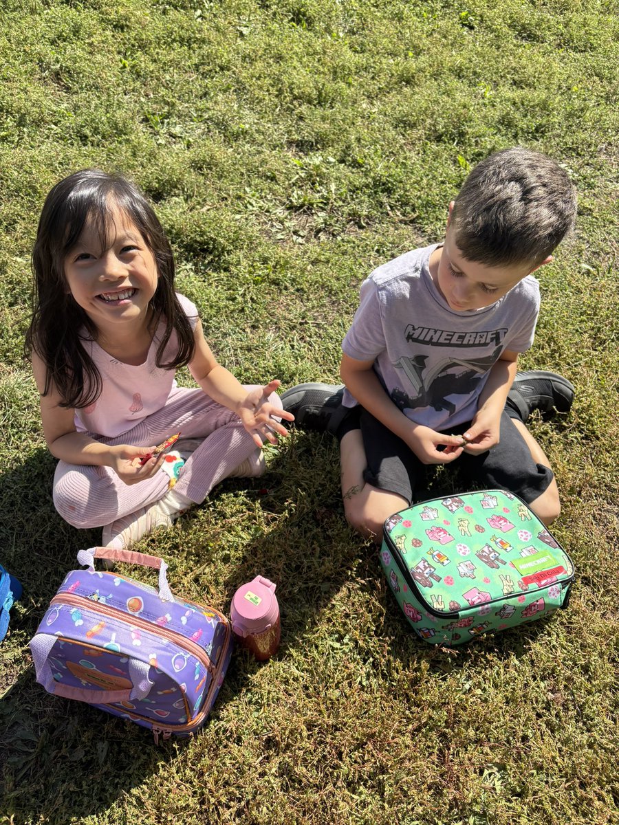 Andrea Hutt (@e14105) on Twitter photo Enjoying an afternoon picnic and thanking the Lord for this beautiful day🍁🍂✝️ <a href="/StJeromeOCSB/">St. Jerome School</a> Enjoying an afternoon picnic and thanking the Lord for this beautiful day🍁🍂✝️ <a href="/StJeromeOCSB/">St. Jerome School</a>