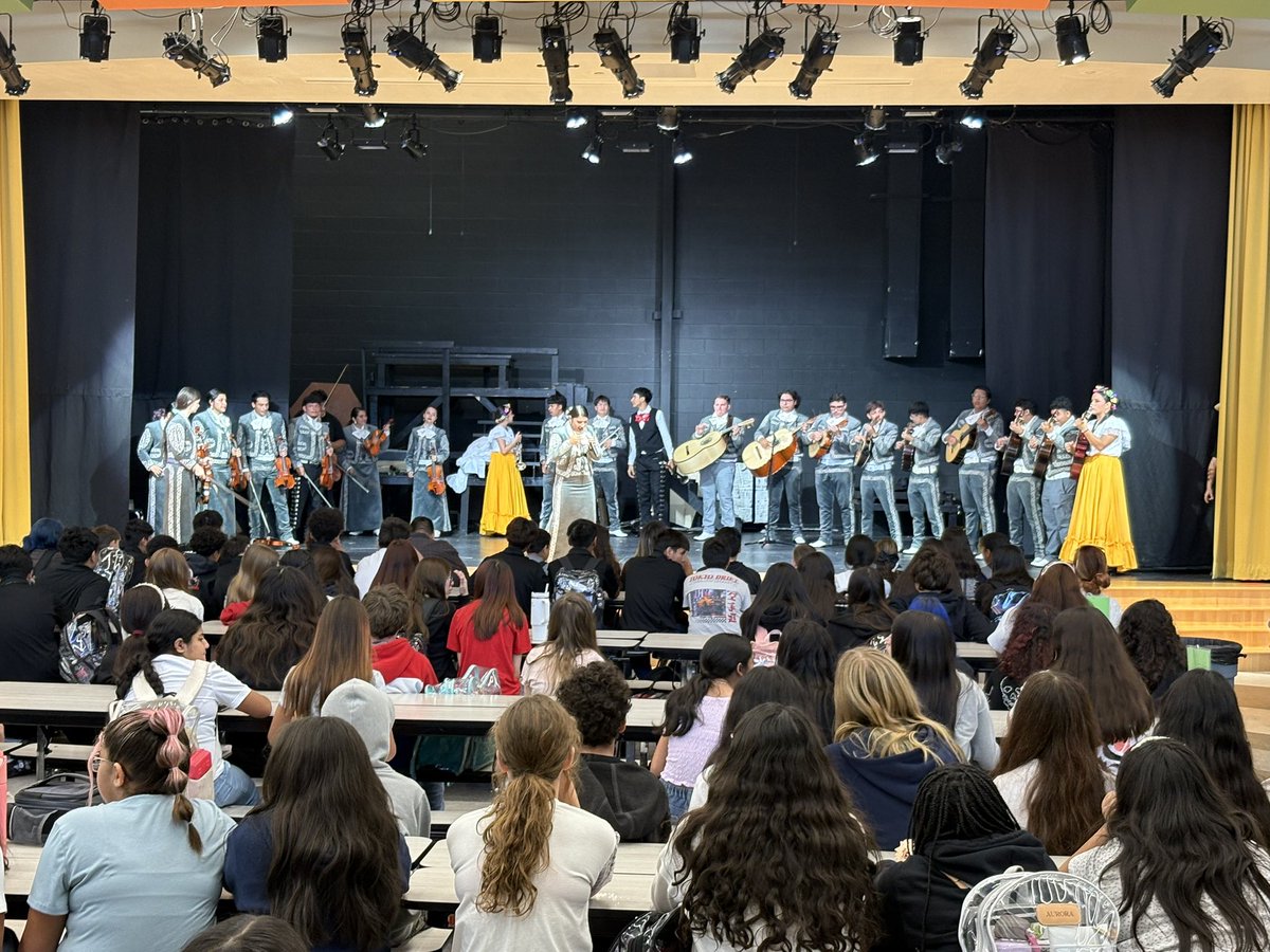 Seguin ISD Multilingual tweet media