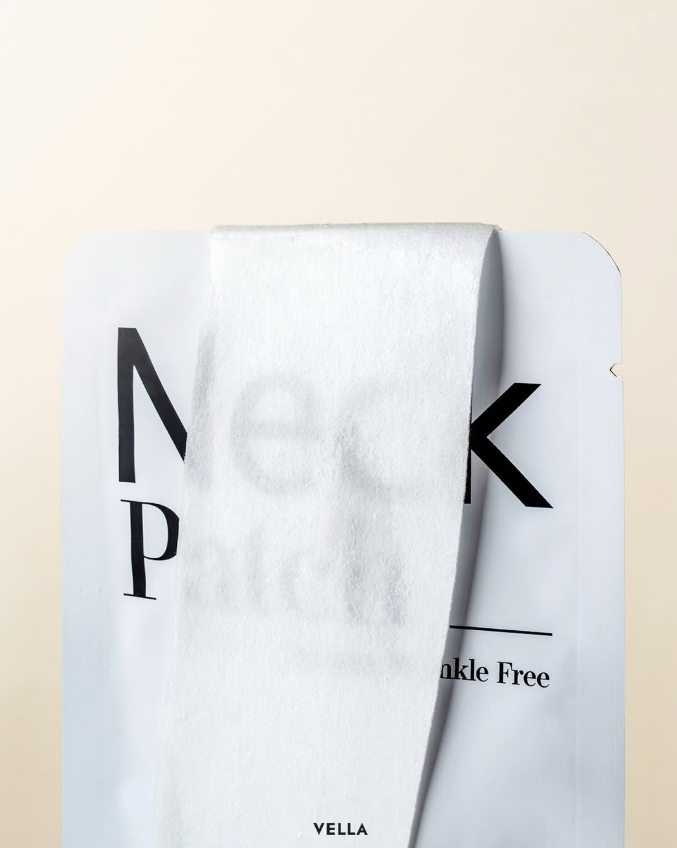 👗首元から差がつく美しさ✨
VELLA ネックパッチ プレステージ
気になる首のシワにピタッと密着、30分でうるおい&amp;ハリUP💎

#Qoo10 #VELLA #ネックパッチ #ネッククリーム　 #首ケア #スキンケア #アンチエイジング