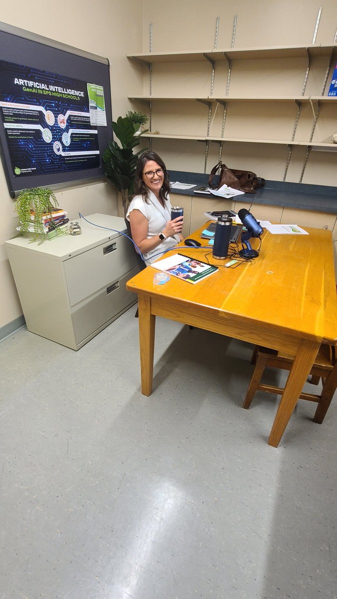 Candace_EJ's tweet image. What a day! Today, my team launched a new digital micro-learning series accessible to all secondary teachers during preparation time.  #professionallearning #leading #spslearn