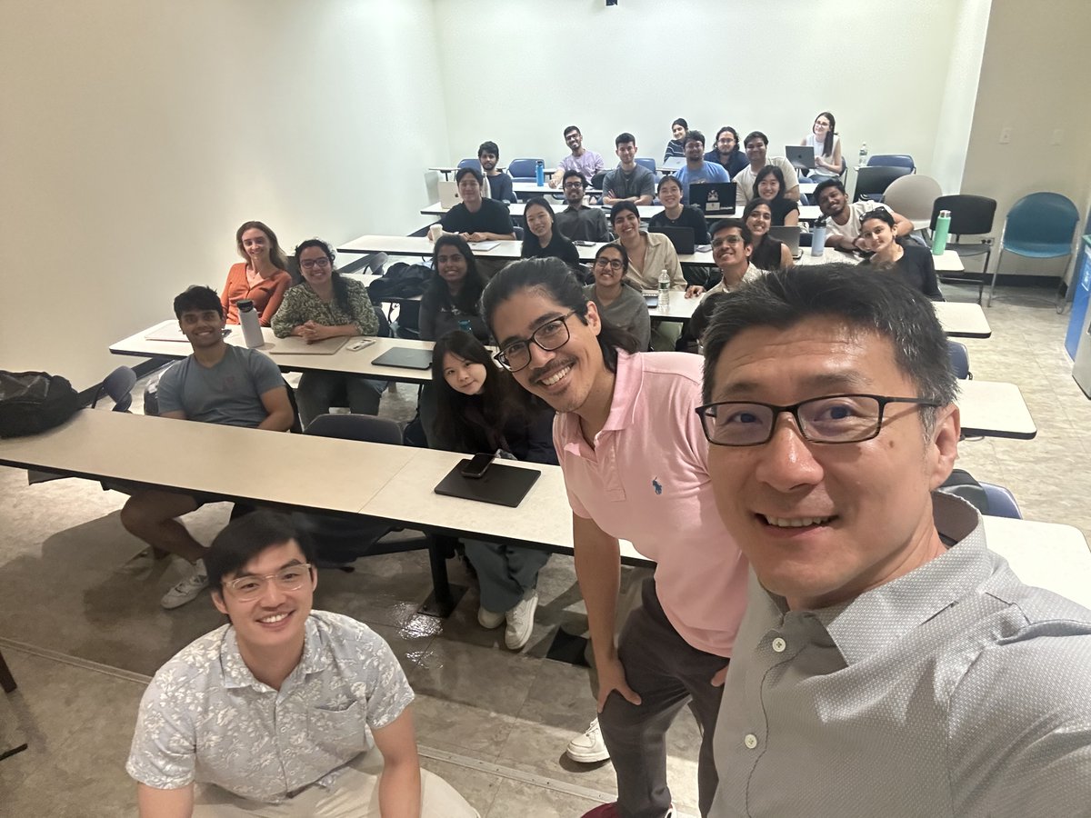 Junfeng Yang tweet media