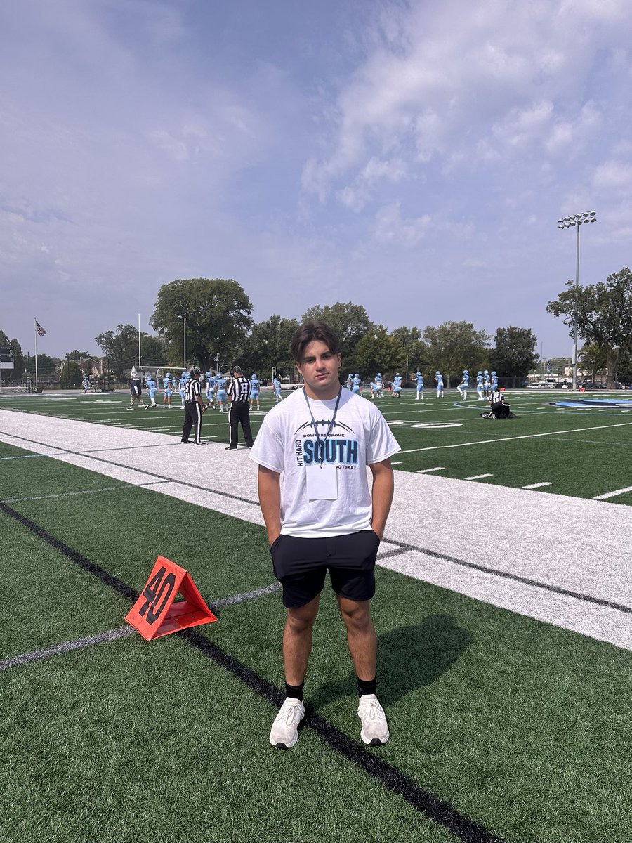 After a great call with <a href="/CoachMadison_EU/">Colin Madison</a> I am blessed to receive an offer from <a href="/ElmhurstU_FB/">Elmhurst University Football</a> Thank you to <a href="/Coach_Heffernan/">Mike Heffernan</a> as well.
<a href="/DGS_Football/">DGS Football</a> <a href="/DGSSports/">DGS Athletics</a>