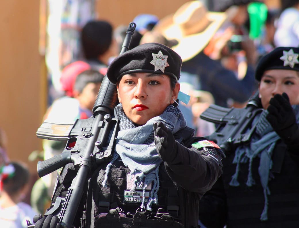 MxInteraccion's tweet image. Reporta San Andrés Cholula saldo blanco tras Fiestas Patrias 2025

El
@SnAndresOficial informa en la celebración del Desfile Cívico este 16 de Septiembre, participaron un total de 2 mil 800 personas, 76 vehículos, 6 motocicletas, 2 ambulancias, 8 caninos, 54 caballos

#SSPPC