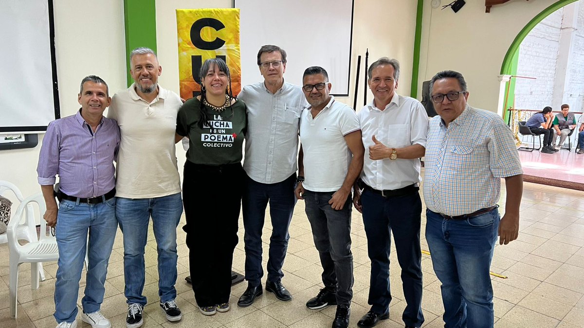 📍 En Pereira estuvimos en el Seminario de Formación Política y Sindical con la Subdirectiva CUT Risaralda ✊

📊 Análisis de coyuntura
📜 Reformas sociales
🤝 Negociación colectiva multinivel y estatal

💪 Fortaleciendo el sindicalismo y la lucha por #TrabajoDigno ❤️‍🔥

#CUT