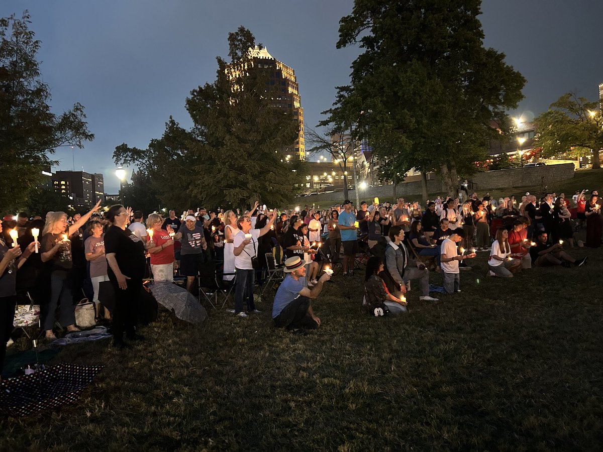 Mill Creek in Kansas City, MO is packed with people holding a vigil for Charlie Kirk. Many have prayed over his life, wife and children. 

<a href="/KSHB41/">KSHB 41 News</a>