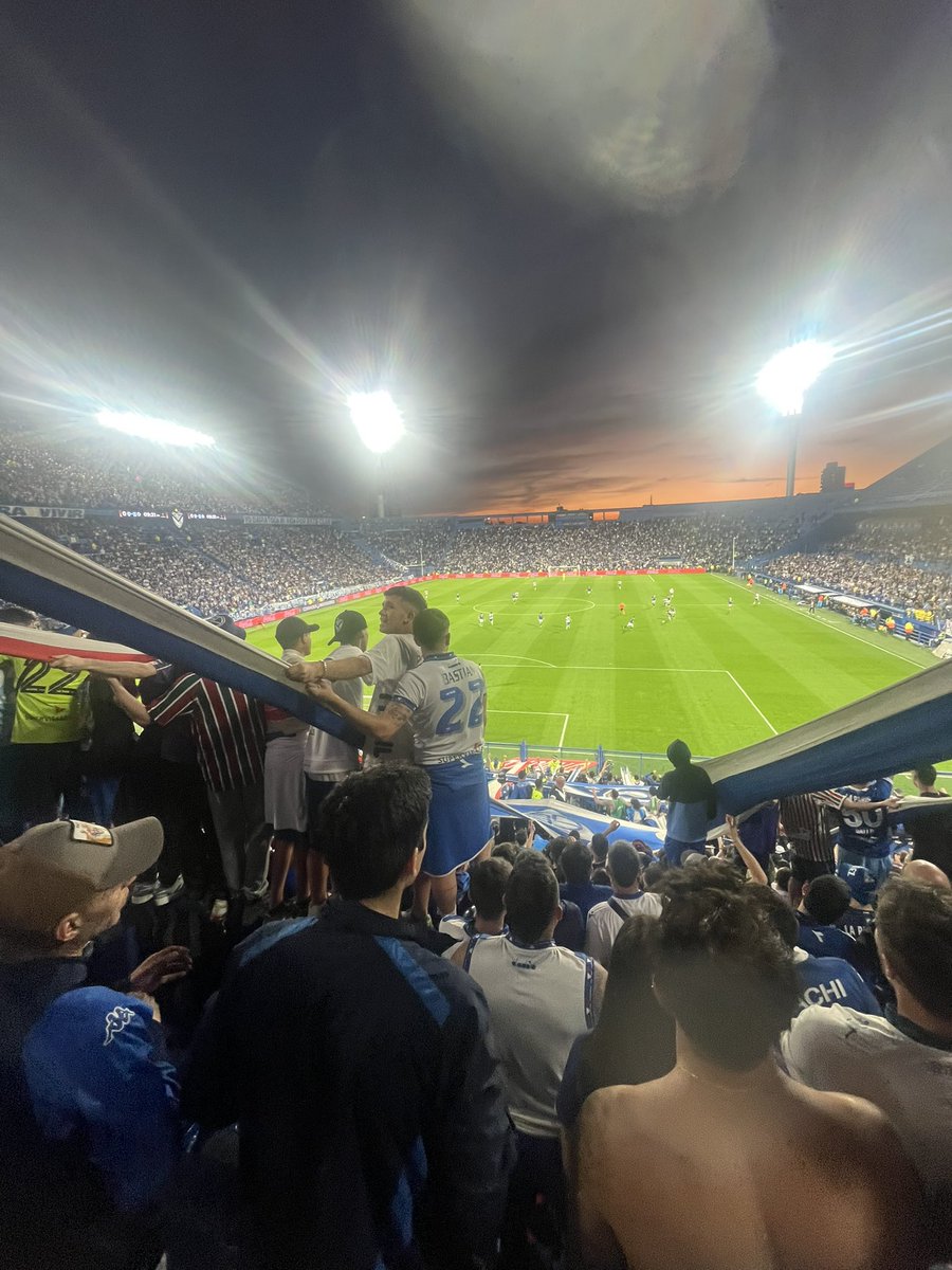 DamiMarinelli's tweet photo. Sin Vélez yo no vivo 🔵⚪️ https://t.co/NSrzompntT