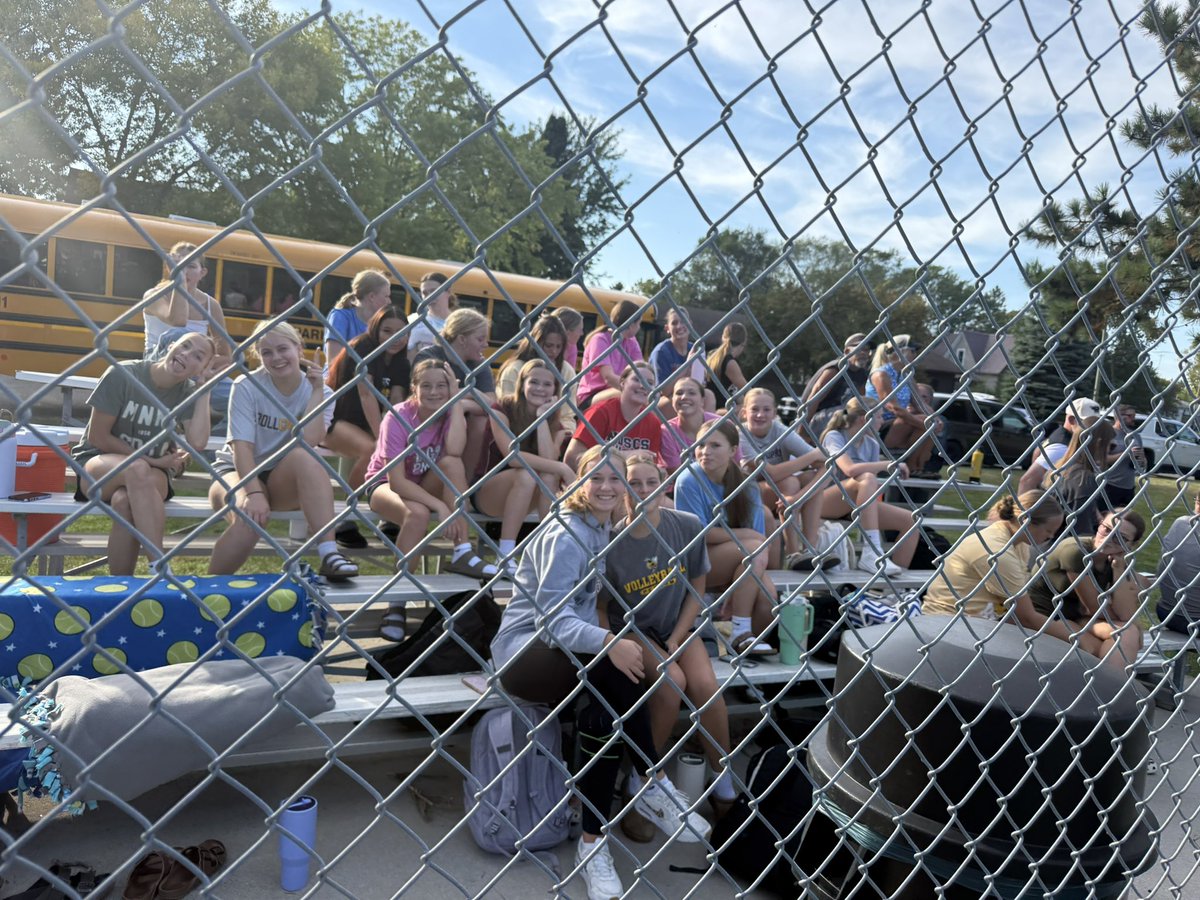 A HUGE SHOUT OUT to the Volleyball team and Coach Thompson for taking time out of their practice today to come out and support the tennis team. Great stuff! It builds togetherness amongst the programs. Well done!
<a href="/PerhamAhletics/">Perham Athletics</a> 
<a href="/yellowjacket_vb/">Jacketvolleyball</a>