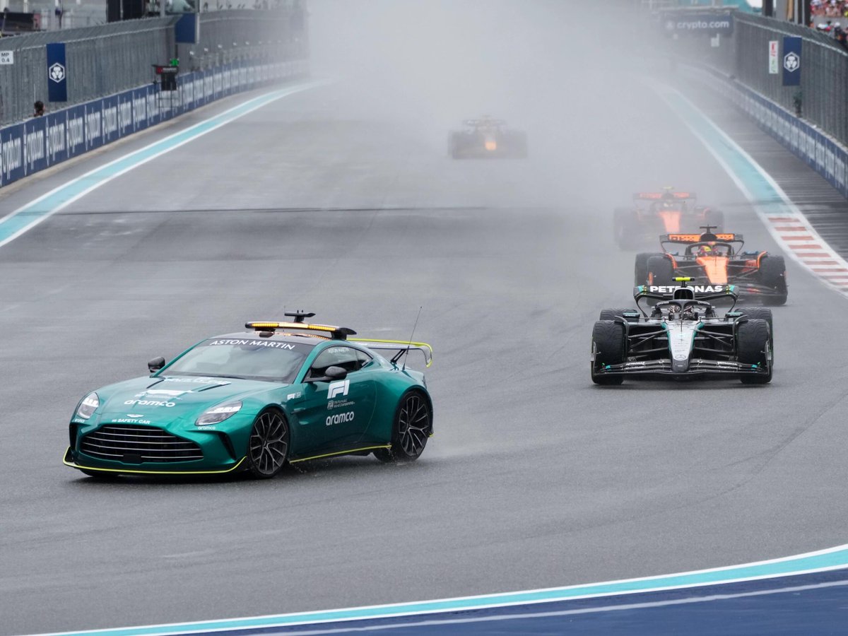 datn474's tweet image. F1 Nơi thỏa mãn về đam mê tốc độ