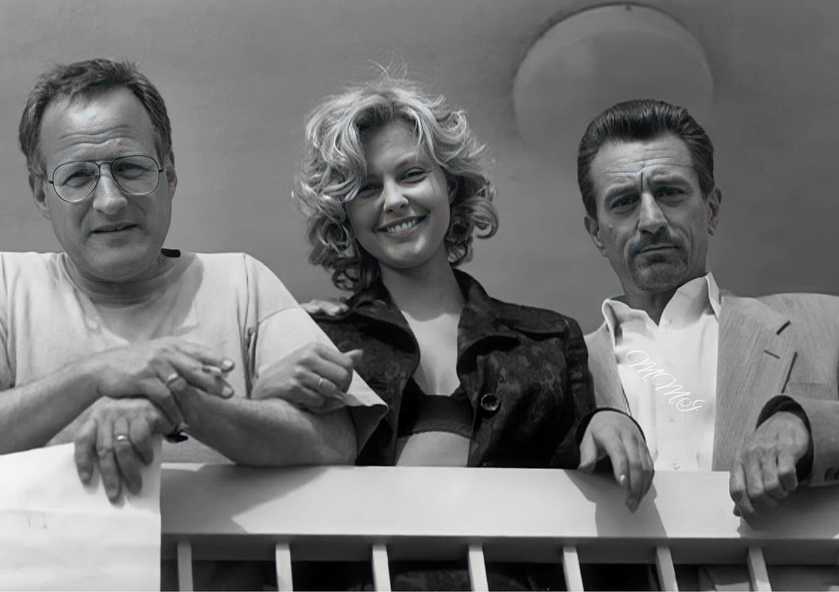 Michael Mann, Ashley Judd, and Robert DeNiro on the set of HEAT [1995]