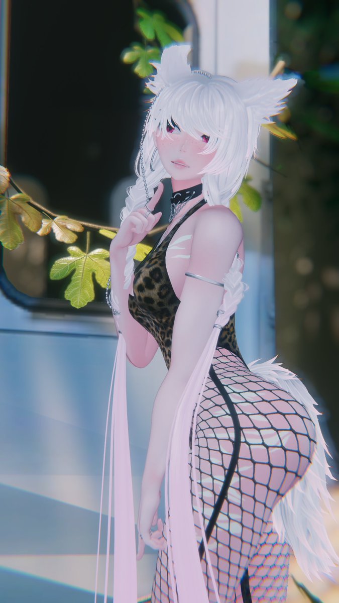 Just a peak~
