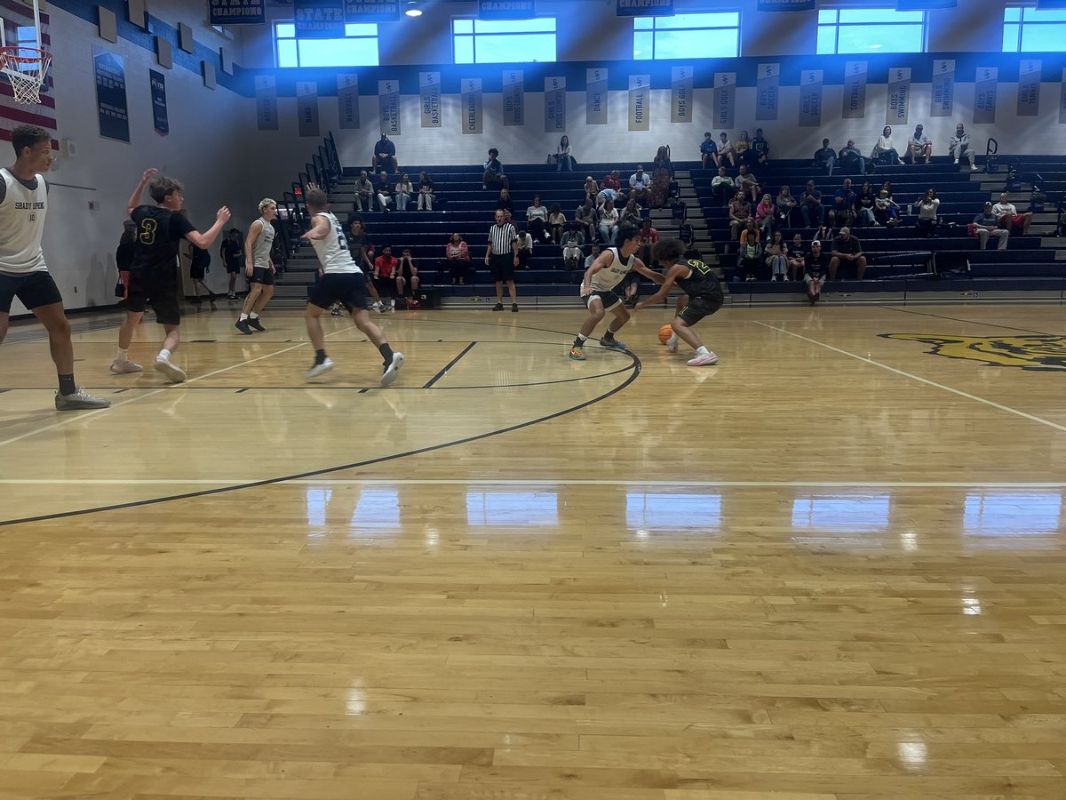 ShadySpringbas2's tweet image. Shady Spring Basketball 🏀 Fall League Results…. #NewBeginnings #samegoal 

Shady “2-0”defeats Greenbrier East
Bluefield defeats GBC
Graham defeats Oak Hill