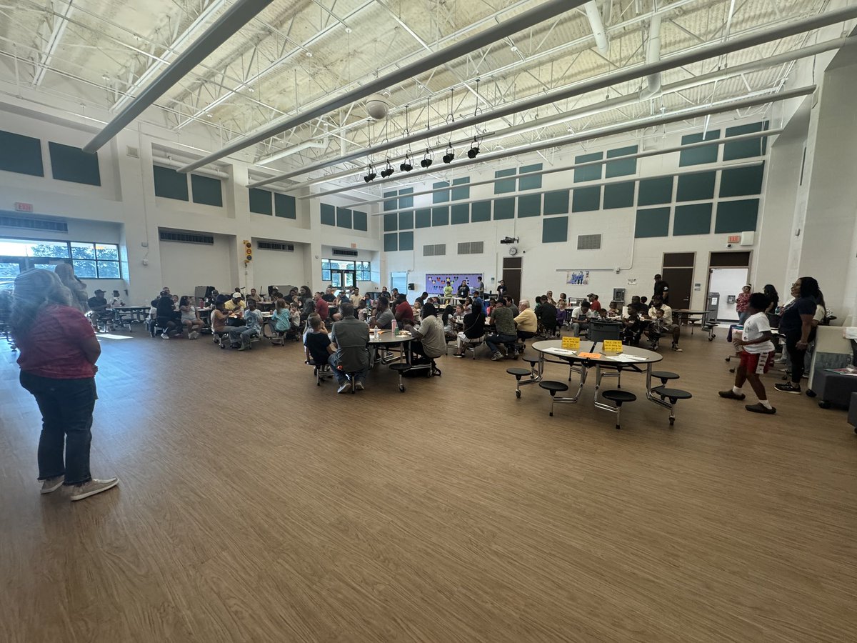 Wow! What an amazing turnout for our Watch D.O.G.S. kickoff this year! Looking forward to having our Watch D.O.G.S. on campus and making a positive impact all year long! 🐻✨<a href="/HumbleISD_MBE/">Maplebrook Elem</a> <a href="/HumbleISD_CBS/">HumbleISD_CBS</a> <a href="/HumbleISD/">Humble ISD</a> 
#mbeisfamily #focusonthegood