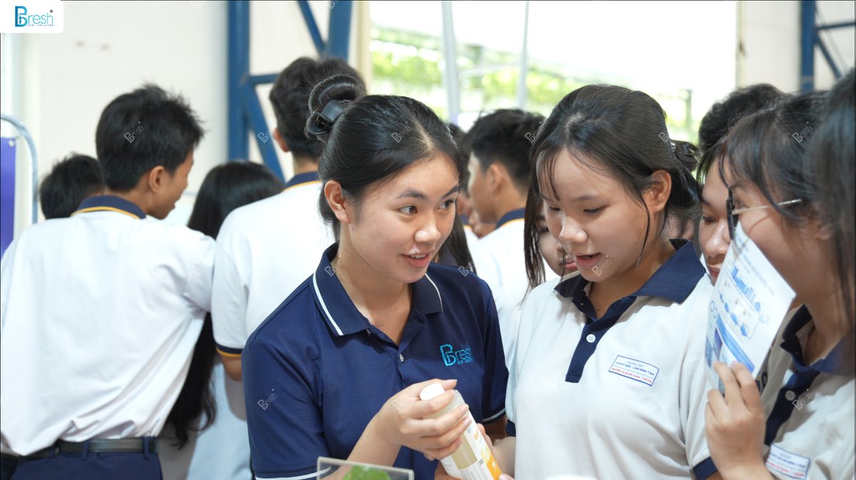 BioFix_Fresh's tweet image. 🎉 DISCOVERING GREEN FUTURE STUDIES WITH BFRESH – LE QUY DON HIGH SCHOOL - LONG BINH TAN STEM DAY 2025 🌱

🌍 BioFix Fresh believes that young generations become changemakers building a sustainable future.

#BioFixFresh #BiologicalSolutions #CircularEconomy