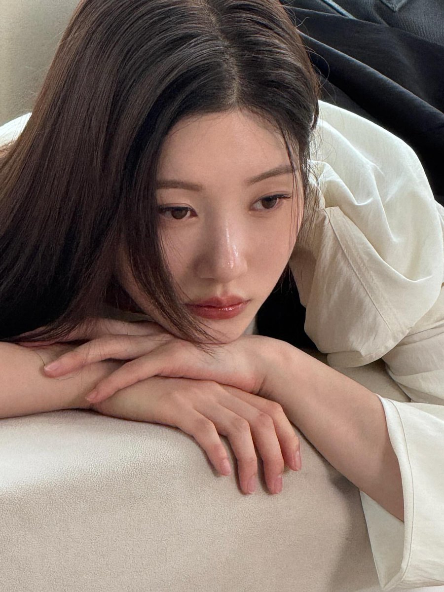 jcy_1201's tweet photo. 250916 정채연 인스타그램 업로드 
#정채연 #JungChaeYeon https://t.co/Cw6bFAPWyp