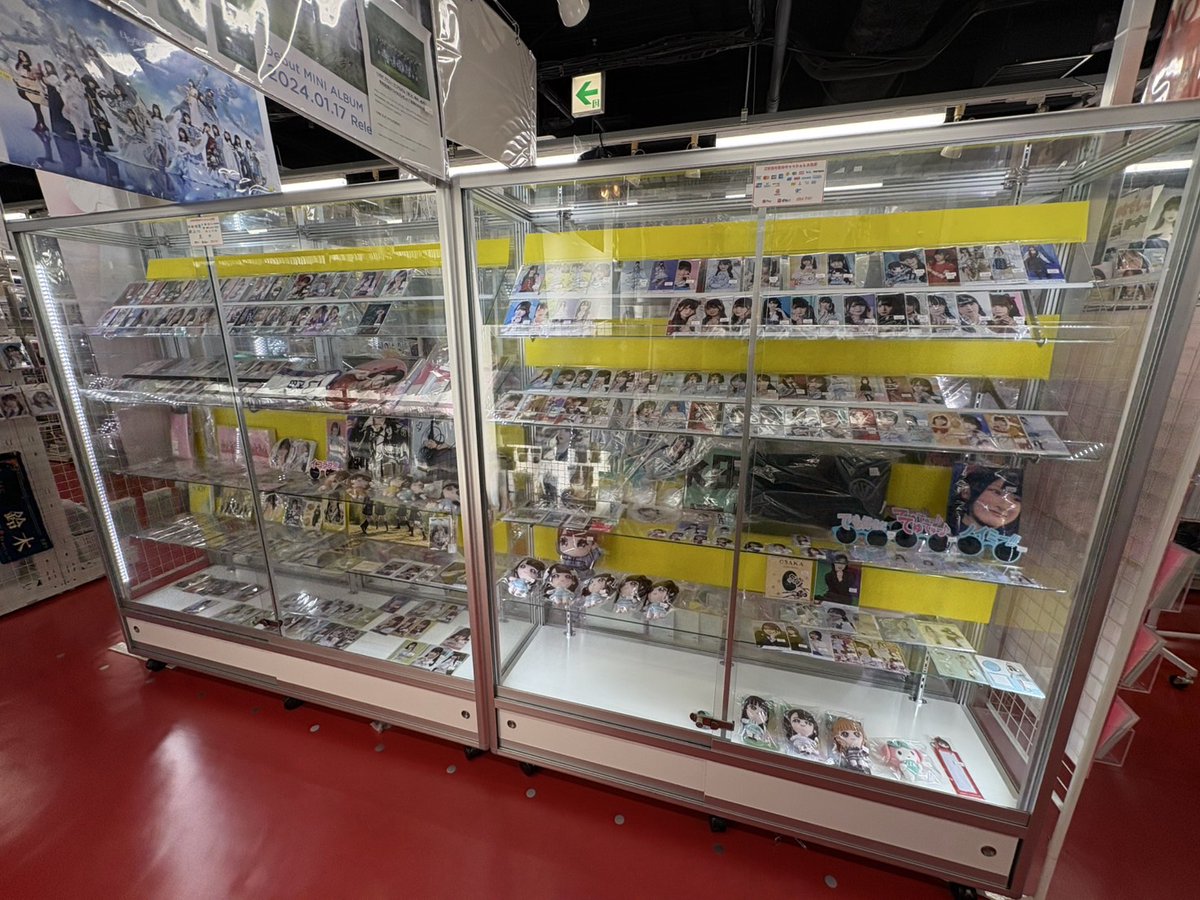 本日、坂道グループ イコノイジョイ カワラボ…各種サイン入り公式写真