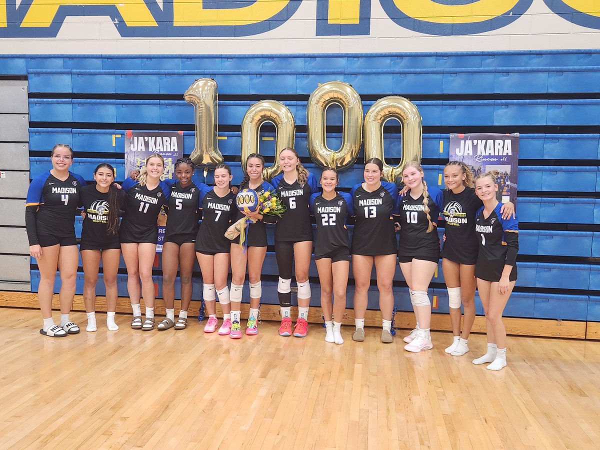 MadisonTrojan's tweet photo. Great team play tonight from the Trojans as they defeated the Tigers https://t.co/v9IBTbfLx9