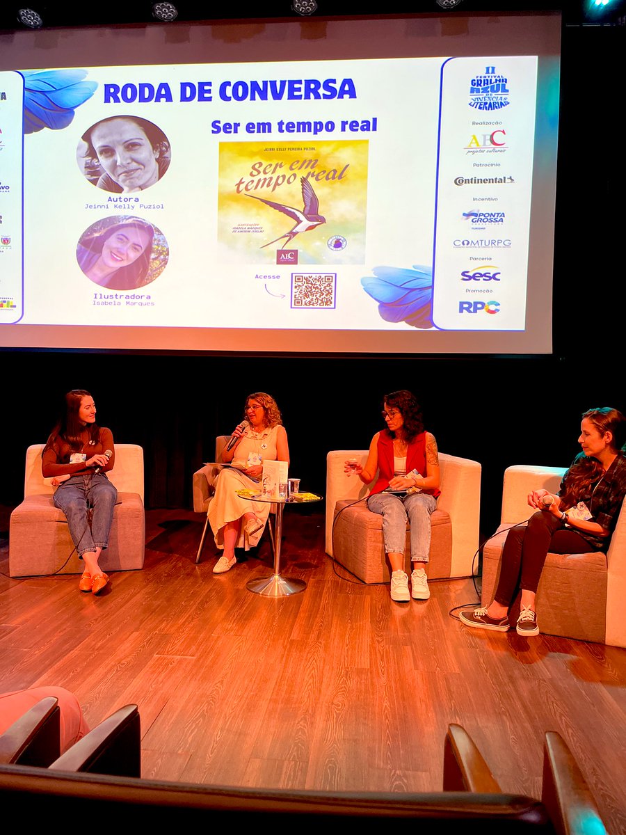_isabelaMAC's tweet image. Last week I took part in a roundtable at the 2nd Gralha Azul Festival of Literary Experiences!
What an incredible event—well organized, promoting culture, literature, and celebrating women authors! What an experience! ✨