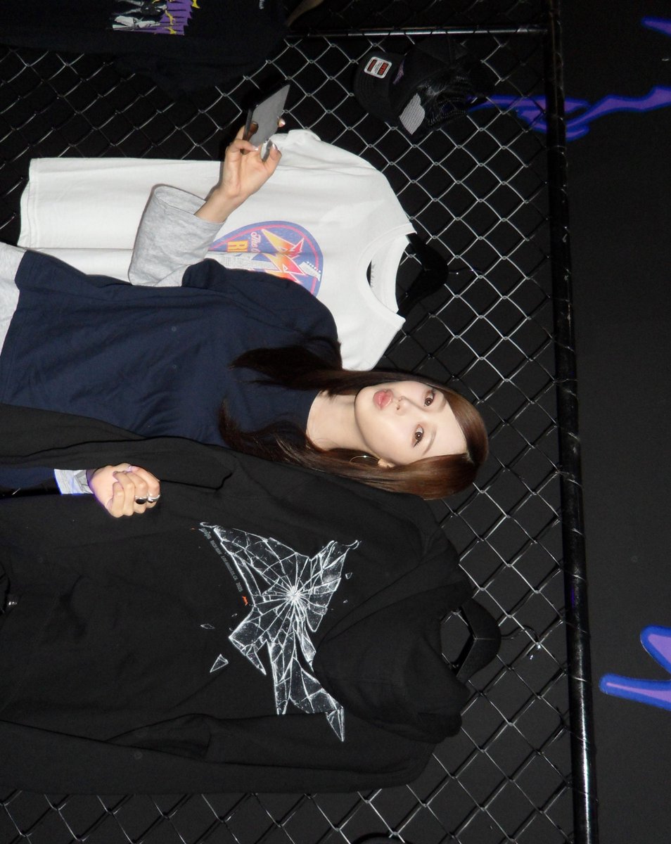 aespa_official's tweet image. Rich ⌁ Man 

📍 COMPLEX LA (433 N FAIRFAX LOS ANGELES)
🗓 SEPTEMBER 16(TUE) &amp;amp; 17(WED) / 11AM - 7PM

#aespa #æspa #에스파
#GISELLE #지젤
#RichMan #aespaRichMan
#Complex @Complex @ComplexMusic