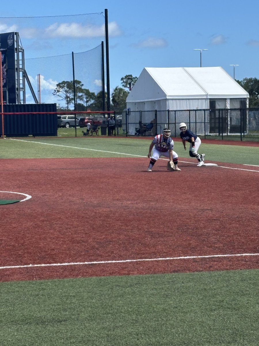 GGaff2028's tweet photo. Many games played this past weekend at USSSA Mustangs Elite Qualifier. @USSSAFastpitch @usssaspacecoast #Rockgoldmanettagabriele https://t.co/PlrXtJfSw3