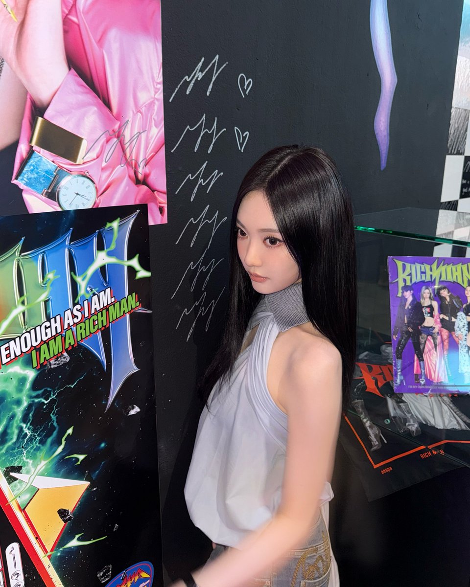 aespa_official's tweet photo. Stop by if you’re around!

📍 COMPLEX LA (433 N FAIRFAX LOS ANGELES)
🗓 SEPTEMBER 16(TUE) &amp; 17(WED) / 11AM - 7PM

#aespa #æspa #에스파
#NINGNING #닝닝
#RichMan #aespaRichMan
#Complex @Complex @ComplexMusic https://t.co/m2bUO9SVE7