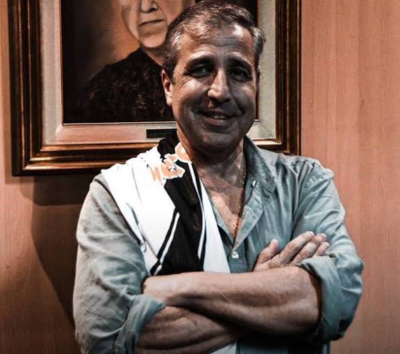 FutbAlMaximo_'s tweet photo. 👋 ¡Buenas noches!
🫡 Bienvenidos a la #EdicionCentral de 𝗛𝗢𝗥𝗔 𝟮𝟱 que va por @Oriental770 hasta la medianoche
🎙️ El arranque es para el presidente de Danubio, Arturo del Campo.
📻 770 AM
💻 https://t.co/X3g5MZW0FI https://t.co/p3aftYj5Hz