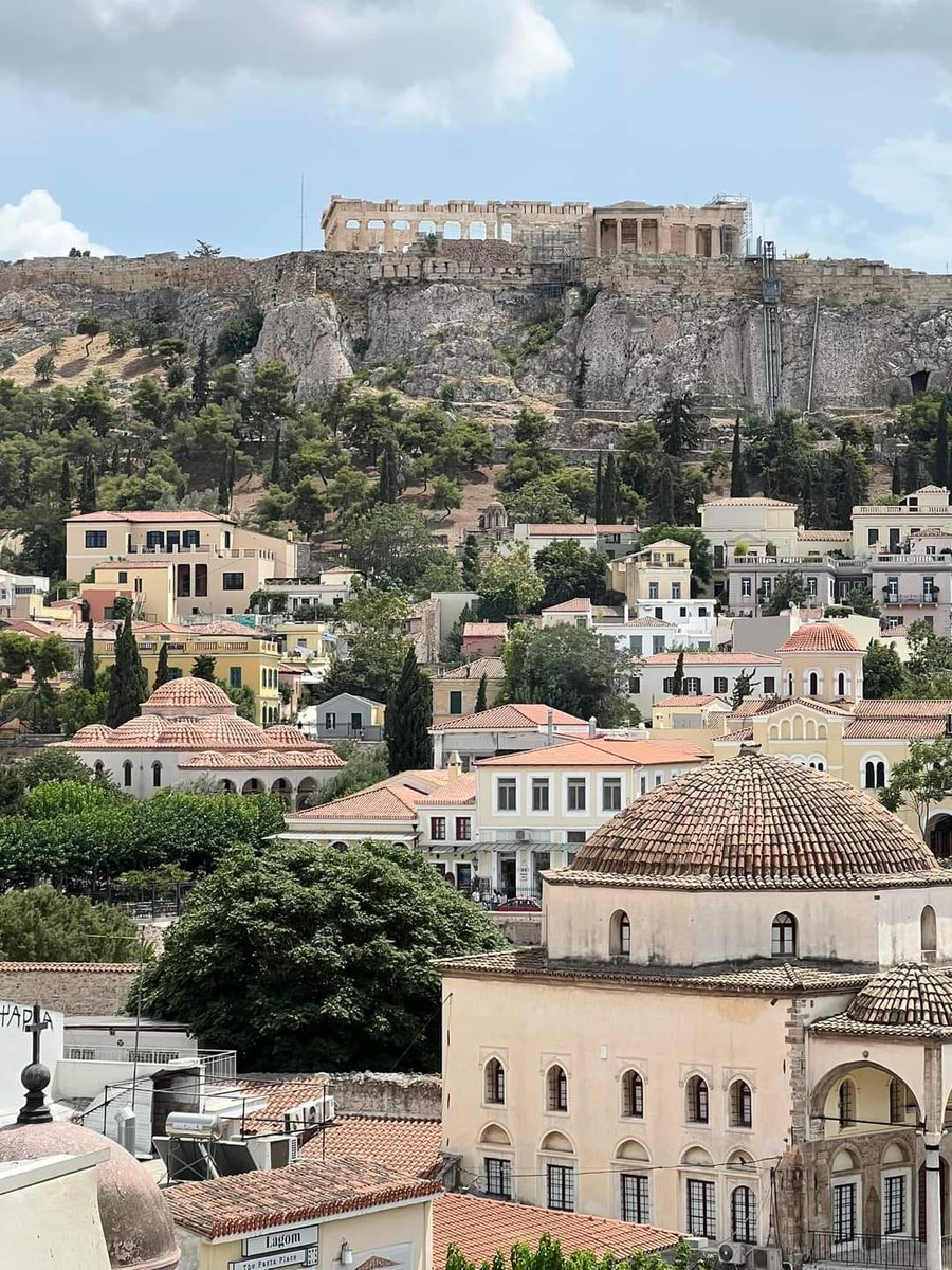 Most beautify place in world..  Greece