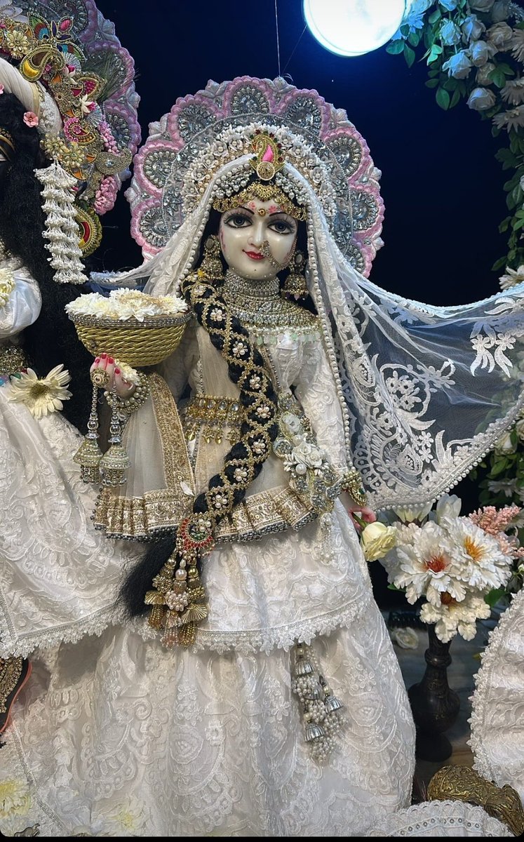 hari_priye_'s tweet image. Jai Shree Radhe 🪷