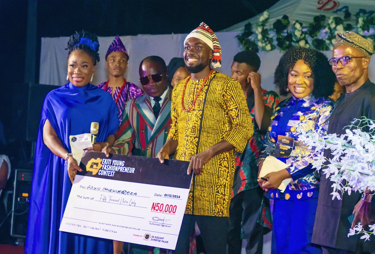 Presentation of Cash Prices and Sewing Machine to the winners of Young Fashionpreneur Contest 2024, 3rd Edition 
Winners: FUOYE students
