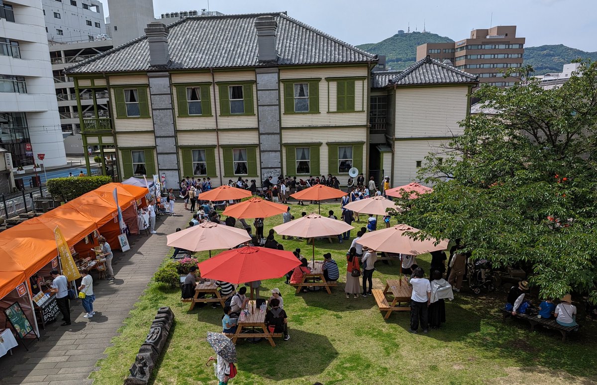 《10/18(土)・19(日)は 出島フェスタ2025》
文化・芸術の秋🍂
マルシェや物見やぐら体験、シューレン大会はもちろんのこと、着物市・ダンス・音楽イベントなど盛りだくさん✨
また今年は2日間限定で長崎県民入場無料です👏
その他詳しいイベント・マルシェ内容は近日公開予定☺️
＃長崎イベント ＃出島